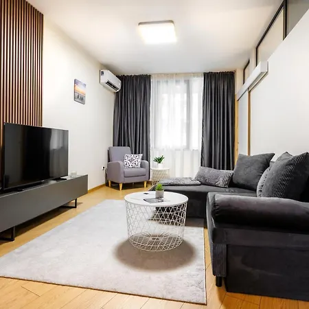 Ivy's Cozy Retreat I Free Parking I Near Kapana Пловдив