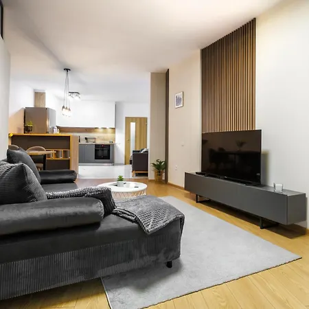 Ivy's Cozy Retreat I Free Parking I Near Kapana Апартаменты *