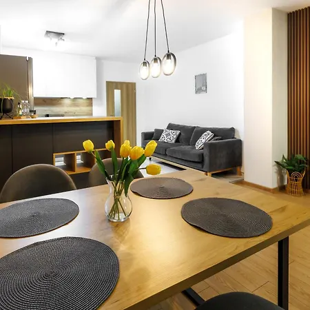 Ivy's Cozy Retreat I Free Parking I Near Kapana * Пловдив